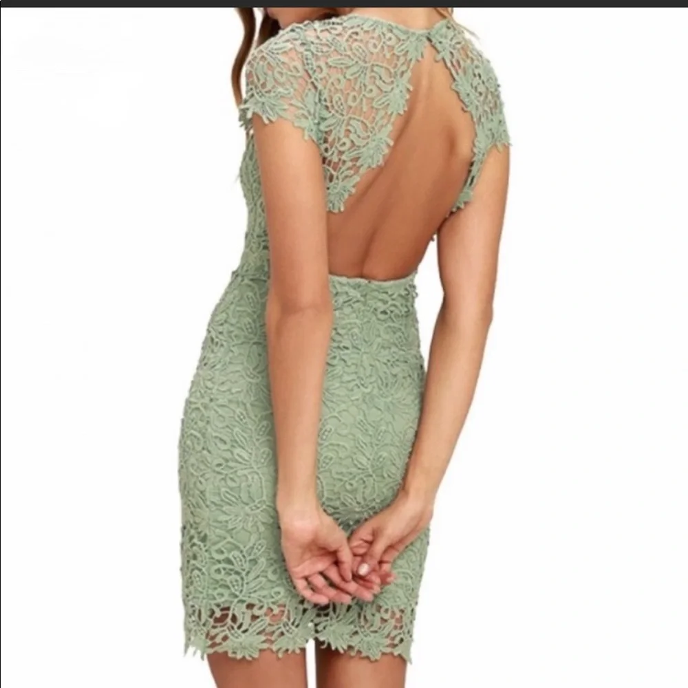 Lulu’s women’s Romance Language backless lace mint green mini dress - small NWT - Picture 2 of 12